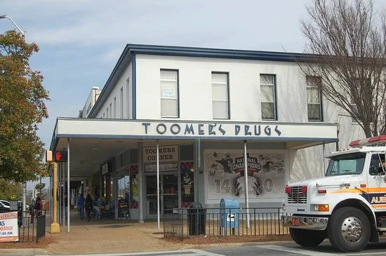 Toomer's Corner for Lemonade